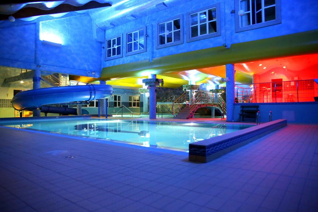 Amber Bay Hotel เอากุสตูฟ ภายนอก รูปภาพ